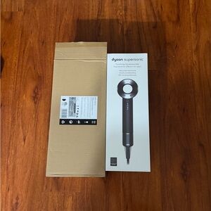 Dyson Supersonic Hair Dryer in Gray